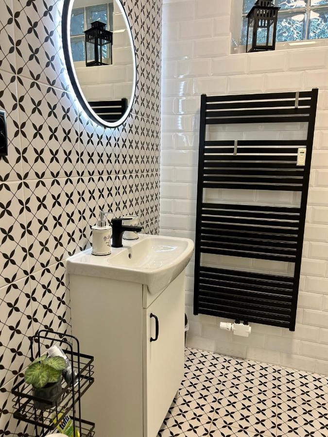 Studio Apartment Dandelion Братислава Экстерьер фото